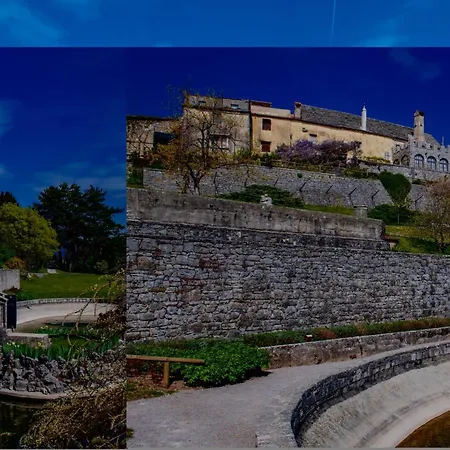 Tiny House Mona Lisa - Happy