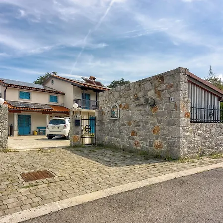 Tiny House Mona Lisa - Happy Stanjel