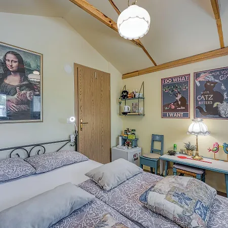 Tiny House Mona Lisa - Happy Hotel *