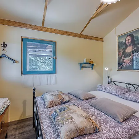 Tiny House Mona Lisa - Happy Hotel